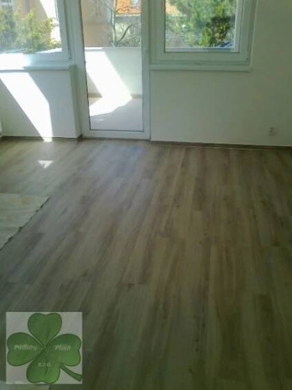 Výměna vinylové podlahy RD v Nýřanech
