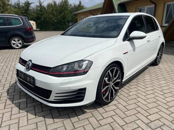 Volkswagen Golf GTI PERFORMANCE 2.0TSI DSG 230k KAMERA KESSY