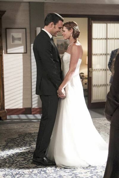 Mentalista - Svatba v rudém - Z filmu - Owain Yeoman, Amanda Righetti