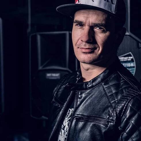 Foto k tématu DJ – stránka 18