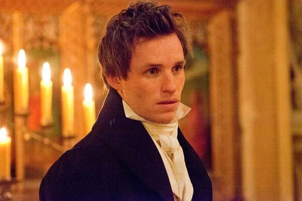 Eddie Redmayne says his big 'Les Miserables' number was 'appallingly sung'