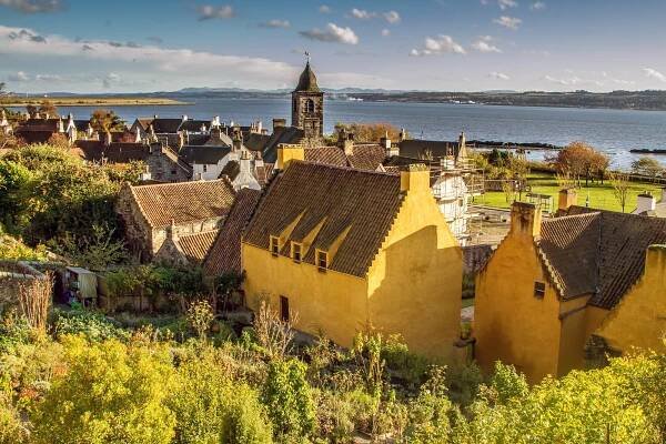 krásný výhled na moře v culrossu - firth of forth - stock snímky, obrázky a fotky