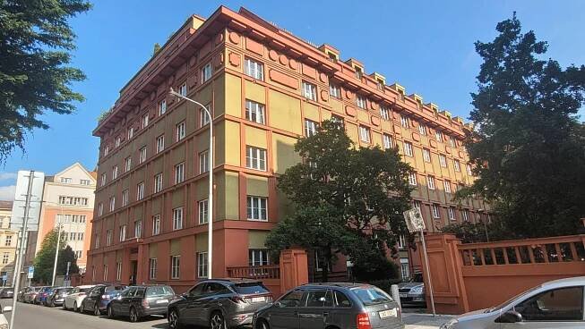 P-7, Holešovice, prodej, 1+KK, 37,59 m2, 2.NP/6NP, cihla, 5 499 000 Kč