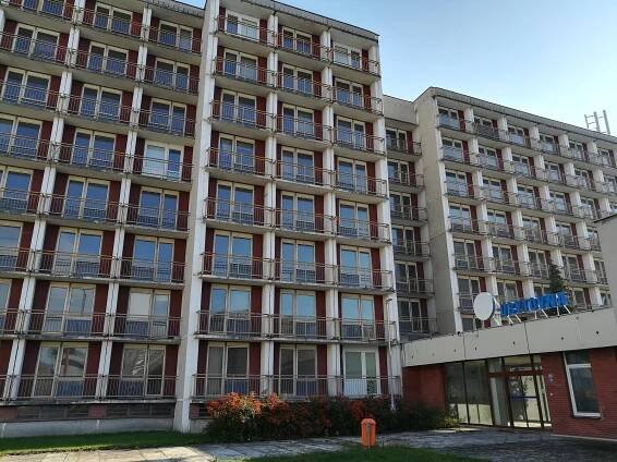 Hradec Králové chce mít z bývalé nemocniční ubytovny byty pro seniory