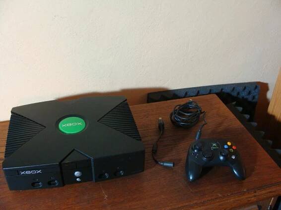 Microsoft X BOX + ovladač!!
