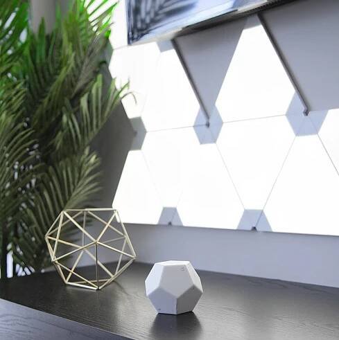 File:Nanoleaf Light Panels and Remote.jpg - Wikimedia Commons
