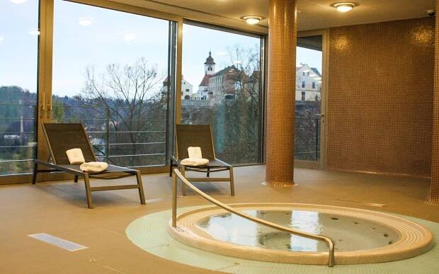 Orlické hory s úchvatným výhledem v Hotelu Rajská zahrada **** s wellness, koupelí, welcome drinkem a snídaní