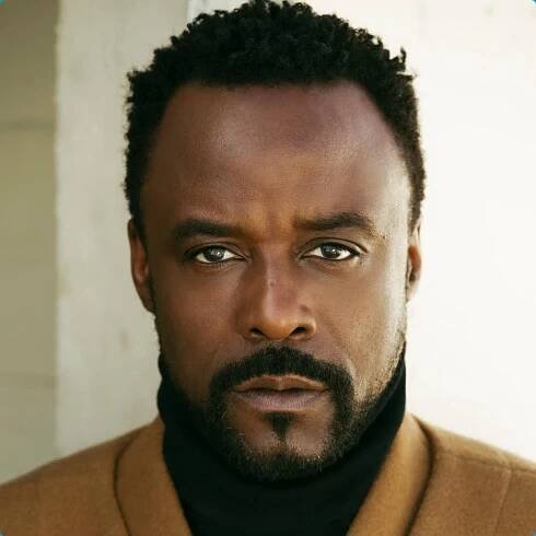 Headshot of Ariyon Bakare