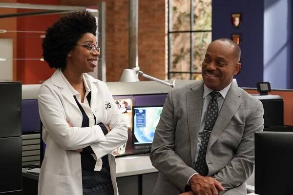Námořní vyšetřovací služba - Cynik - Z natáčení - Diona Reasonover, Rocky Carroll