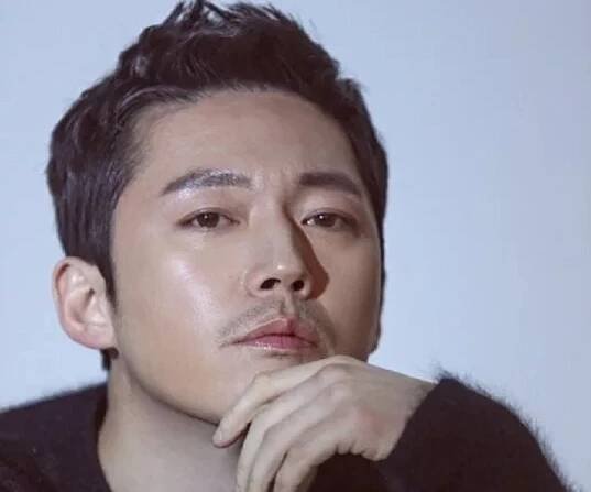 Jang Hyuk Biography – Facts, Childhood, Family Life of Actor