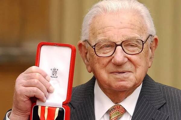 Sir Nicholas Winton, with his Knighthood