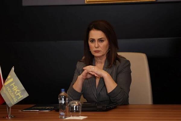 Bir Peri Masalı - Episode 11 (E11) (2022)