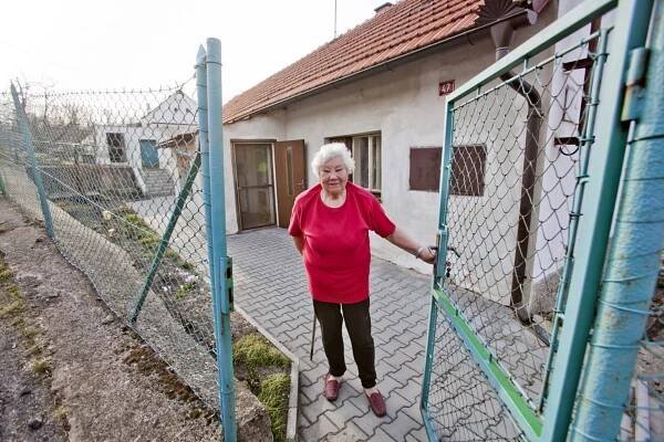 Helena Vovsová, pamětnice Panenských Břežan a Heydrichiady.
