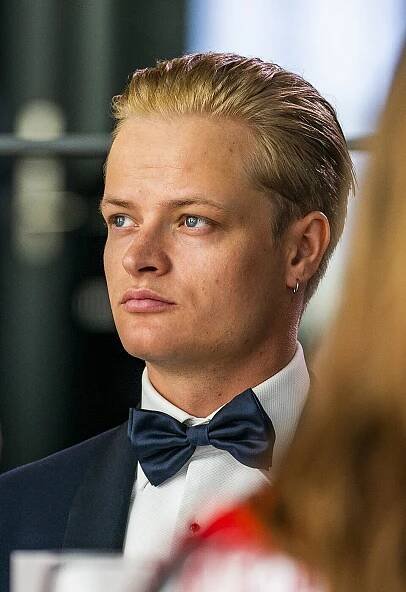 Za hezkou tvářičkou prince Mariuse se skrývají 4 znásilnění a domácí násilí