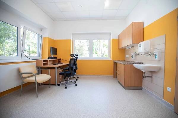 Nové dialyzační středisko za 80 milionů má Klatovská nemocnice pro pacienty se selháním ledvin