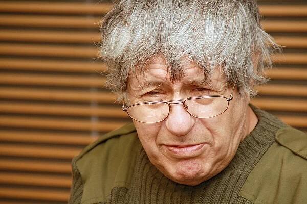 Ivan Klíma: Současný novinářský jazyk je mnohem lepší | Dvojka