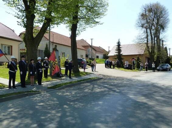 Oslavy obce - 30. 4. 2016 - Oficiální stránka obce Nová Dědina