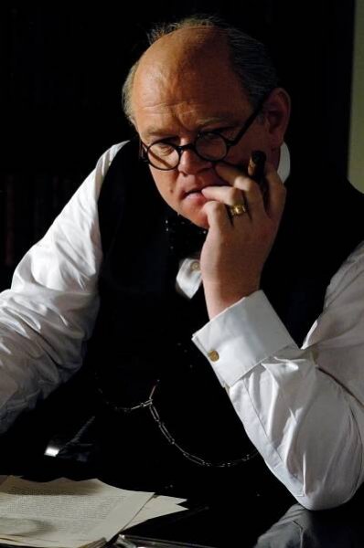 V srdci bouře: Churchill ve válce (2009)