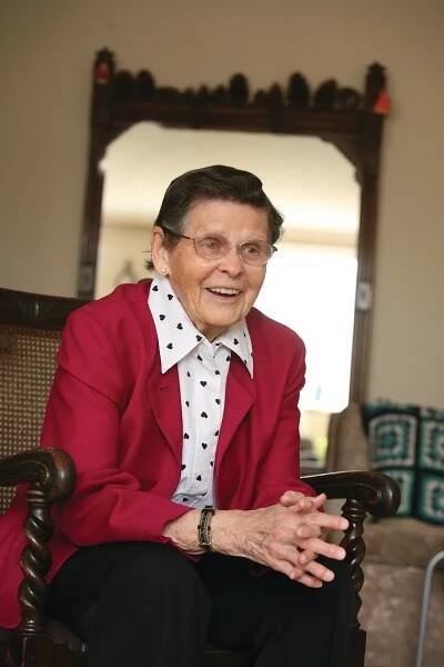Photo of Lois Wilson