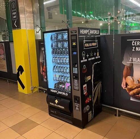 Denik.cz: HHC a CBD z automatu si koupí jen dospělí. I na jihu to ohlídají čtečky občanek – Hemphouse.cz