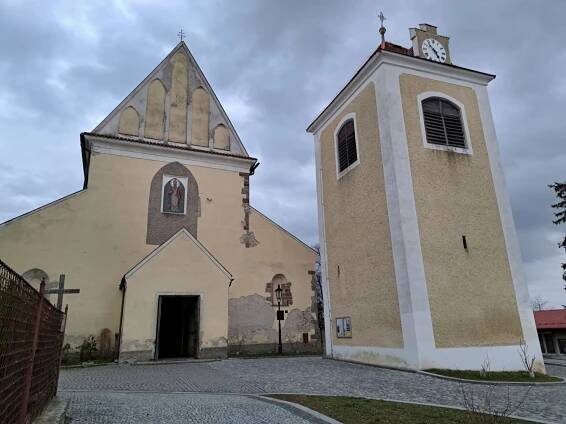 Město Benešov a Horní zvonice - Kaple