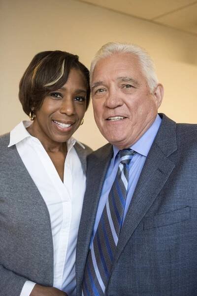 Closer: Nové případy - Nepodařený večírek - Z natáčení - Dawnn Lewis, G. W. Bailey
