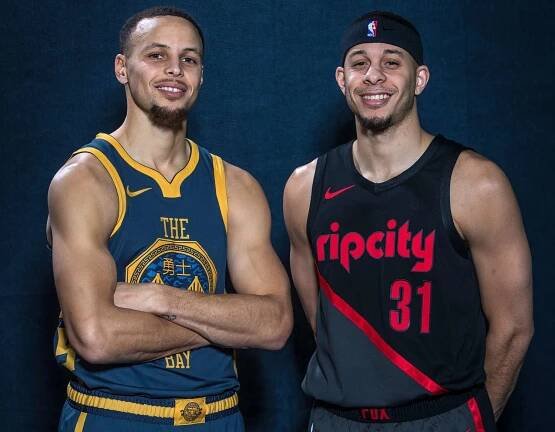 Steph Curry and His Brother Seth Will Face Off in NBA Western Conference Finals