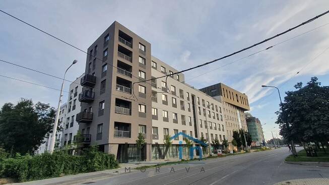 Pronájem parkovacího stání v blízkosti centra, Wolkerova, Olomouc | Realitní kancelář LIVIN Morava | livinmorava.cz 