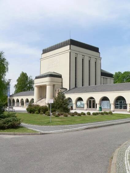 Liberec začal pohřbívat levněji. Budeme za gaunery, zlobí se konkurence