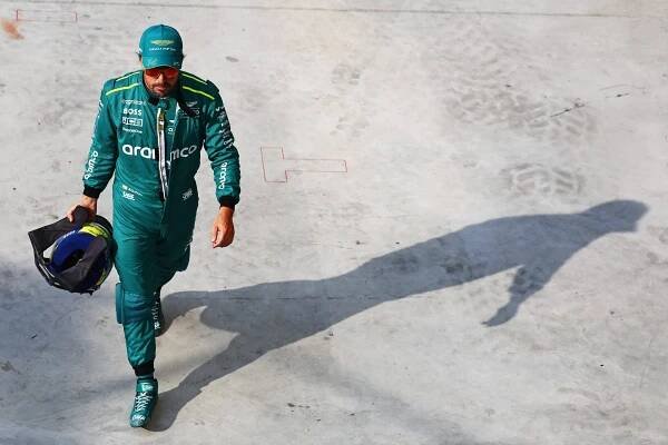 Fernando Alonso’s evolution: F1’s first to 400 grands prix still ‘breathes racing’