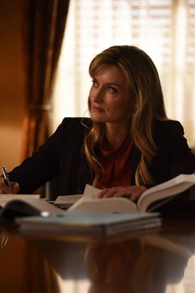 Prezident v pořadí - V jednom ohni - Z filmu - Natascha McElhone