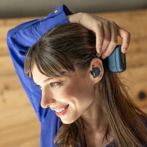 Technics EAH-AZ80 bezdrátová sluchátka s potlačením šumu do uší (Multipoint Bluetooth,8 mikrofonů MEMS, JustMyVoice, 10mm měnič, IPX4), půlnoční modrá » Značkový obchod Technics