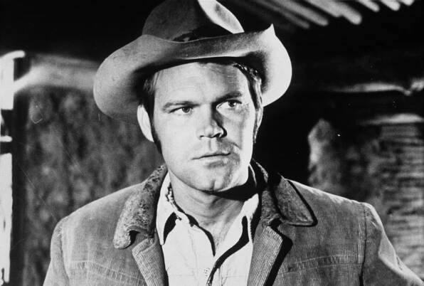 Glen Campbell Dead: Honey-Voiced Singer-Songwriter-Guitarist & Oscar Nominee