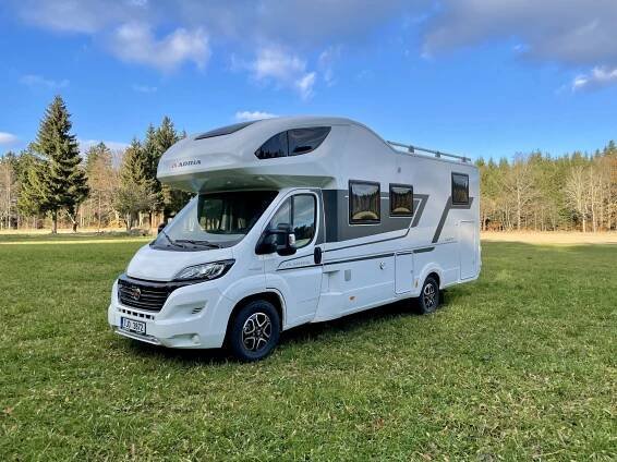 ADRIA CORAL Plus XL 670 SL - Caravanbrno.cz - půjčovna karavanů a obytných aut