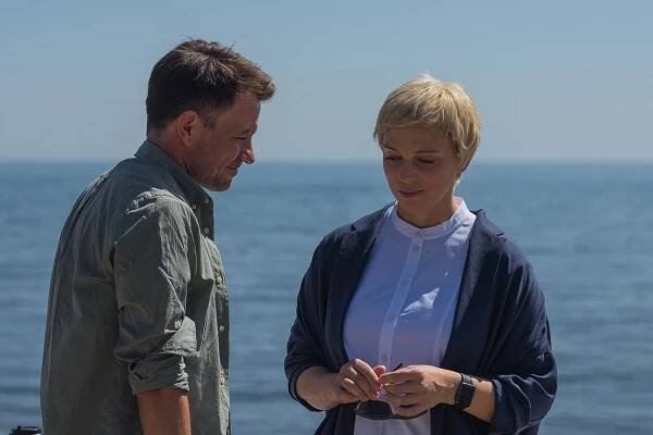 Kirill Grebenščikov, Nelli Uvarova - Zakrytyj sezon - Z filmu