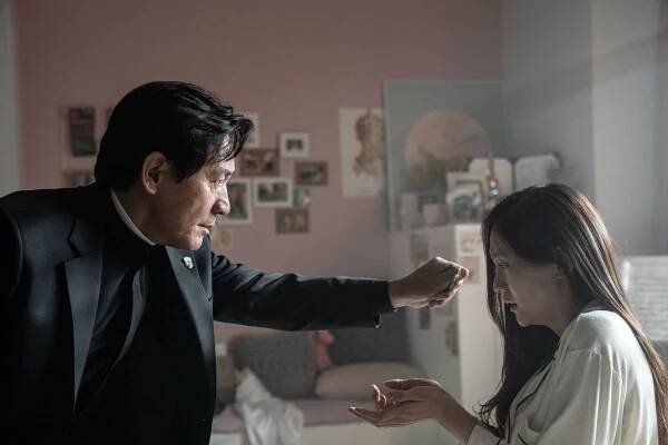 Seong-gi Ahn, Ji-hyun Park - Saja - Z filmu