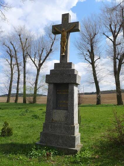 Fotografie - Šemíkovice - kříž - 18.04.2015