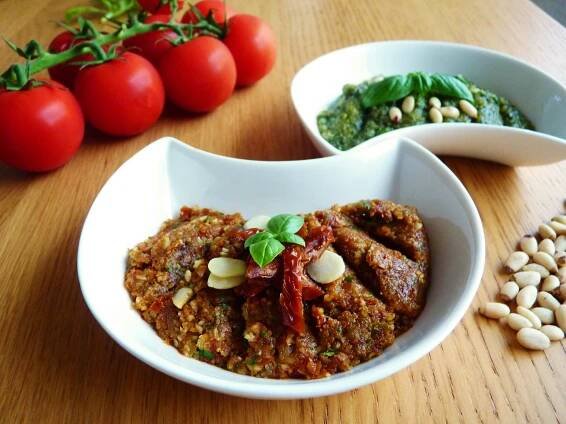 Rajčatové PESTO ROSSO s bazalkou a sušenými rajčaty - Ochutnejte svět