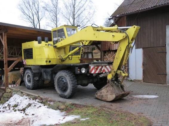 Kolový bagr DH 112 | vasovo muzeum