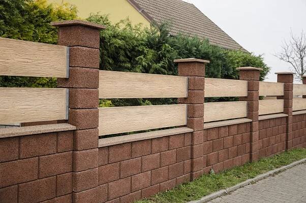 Betonová plotová tvárnice GARDELOT® sloupová 40x40