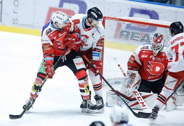 Hokejová extraliga: HC Dynamo Pardubice - HC Olomouc.
