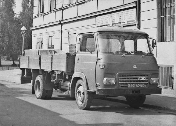 Soubor:AVIA A30 valnik.jpg