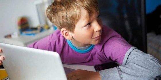 Tato pravidla bezpečnosti na internetu musí znát nejen děti, ale i rodiče!