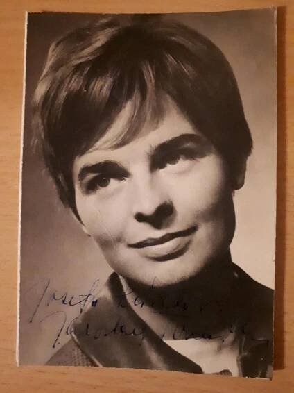 Tvrzníková Jaroslava, herečka, fotografie s originálním autogramem