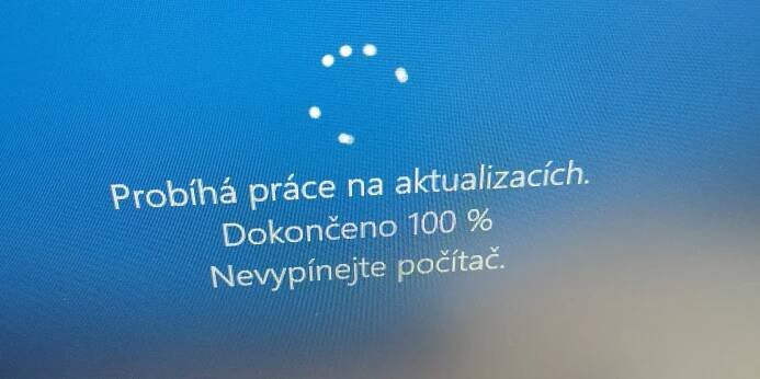 Už jsou dostatečně odladěné. Windows 10 verze 22H2 jdou do širší distribuce