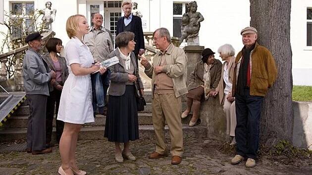 Ralf Wolter (vpravo) ve filmu Bis zum Horizont, dann links! (2012)