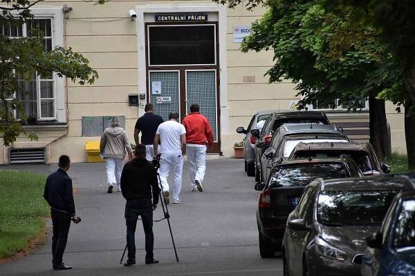 Centrální příjem psychiatrické nemocnice v Horních Beřkovicích.