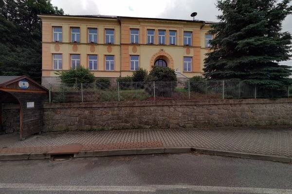 ZŠ a MŠ Ludvíkovice foto 2