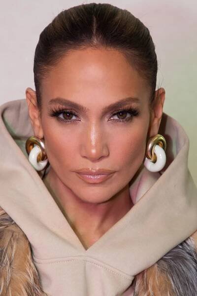I Can't Remember the Last Time Jennifer Lopez Wore a Manicure This Sparkly — See Photo