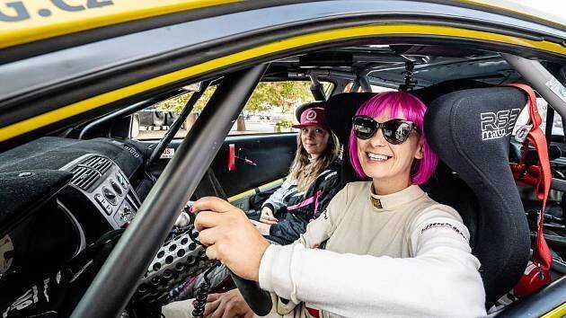 Na rallysprint mezi chemoterapiemi. Hlavatá mluví o své nemoci v řeči motorů